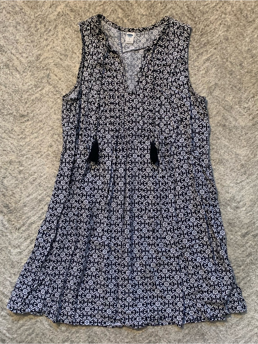 Old Navy Navy and White Sleeveless Midi Dress